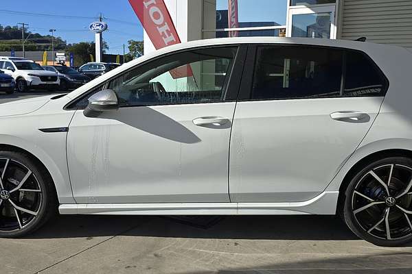 2024 Volkswagen Golf R 8