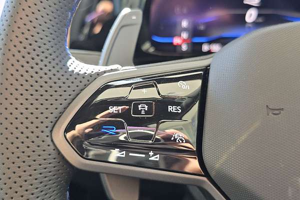 2024 Volkswagen Golf R 8