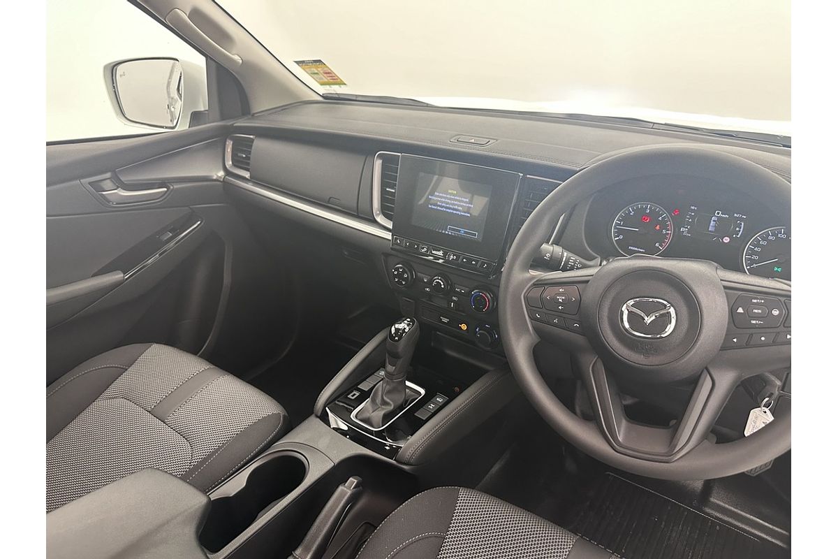 Mazda BT-50 F 6AUTO 3.0L DUAL CAB PICKUP XT 4X4