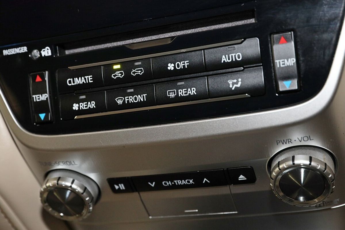 2017 Toyota Landcruiser Sahara VDJ200R