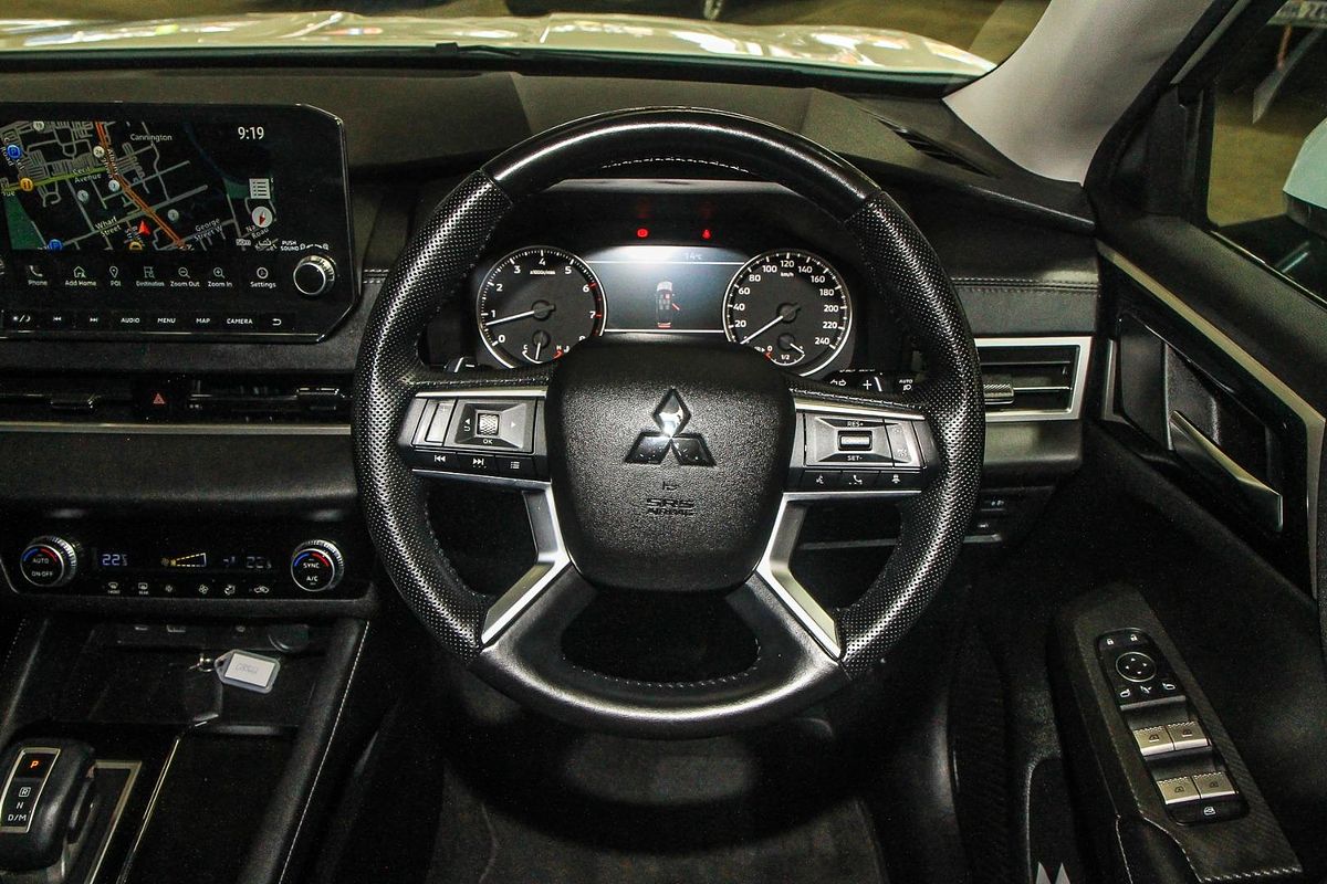 2021 Mitsubishi Outlander LS ZL