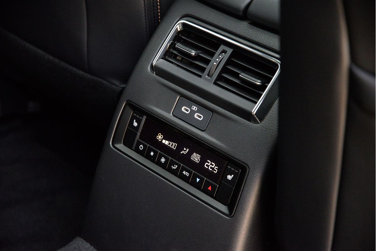 2024 Mazda CX-90 D50e Azami KK