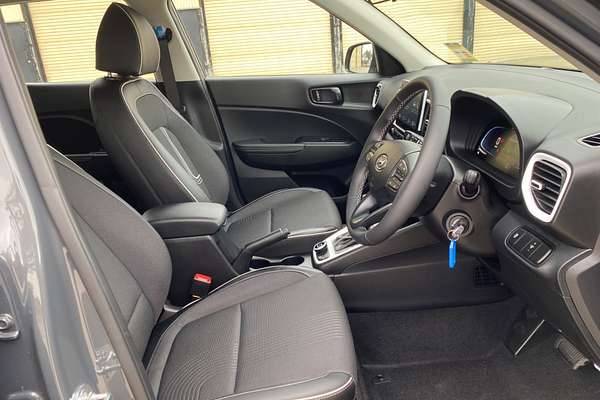 2024 Hyundai Venue Active QX.V5
