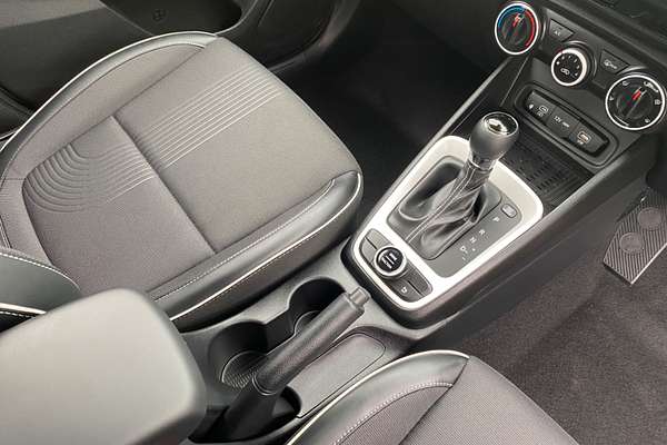 2024 Hyundai Venue Active QX.V5