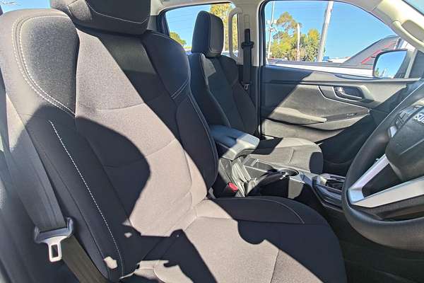 2023 Isuzu D-MAX SX 4X4