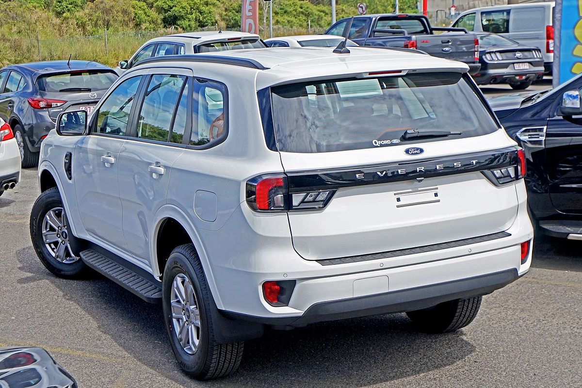 2023 Ford Everest Ambiente