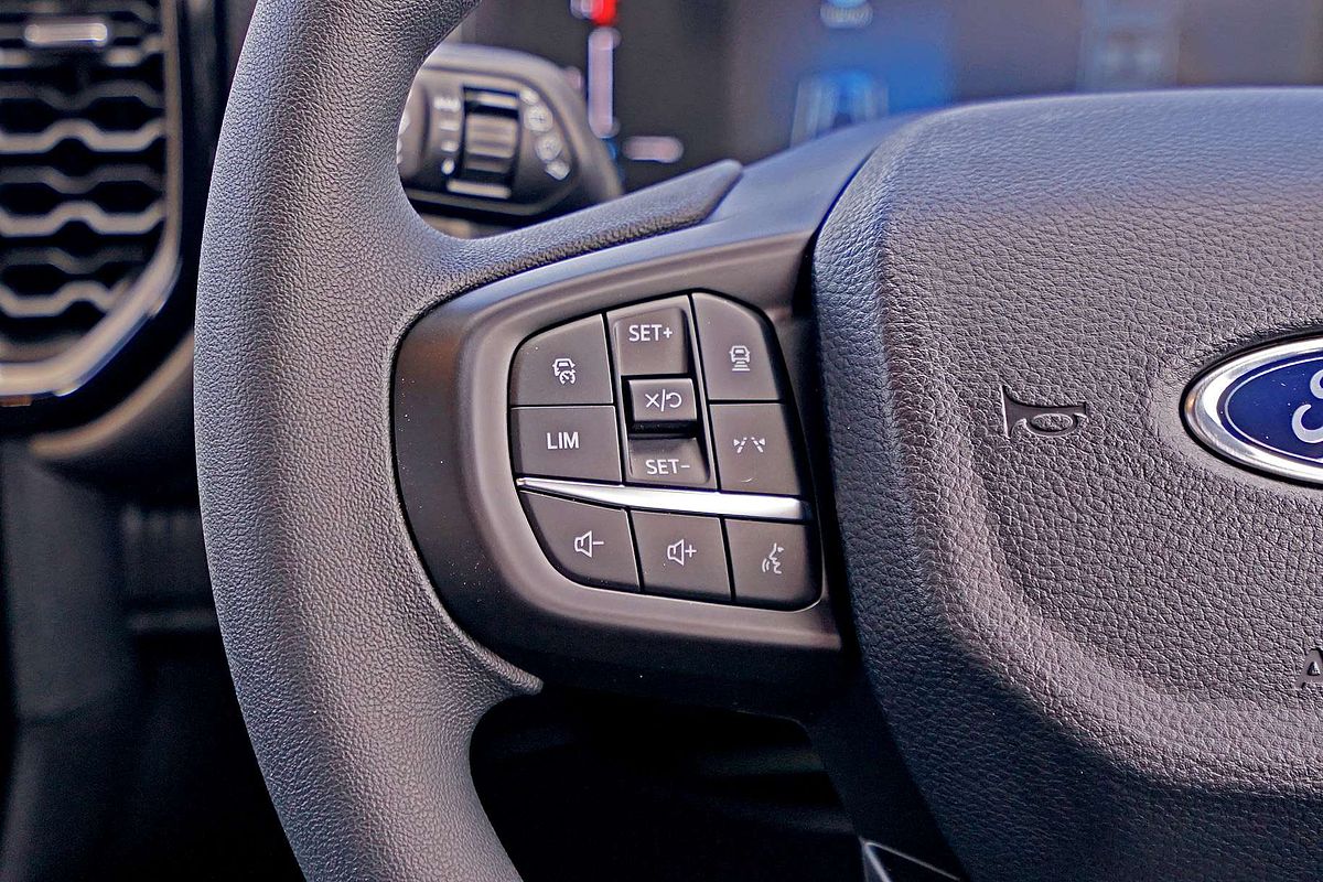 2023 Ford Everest Ambiente