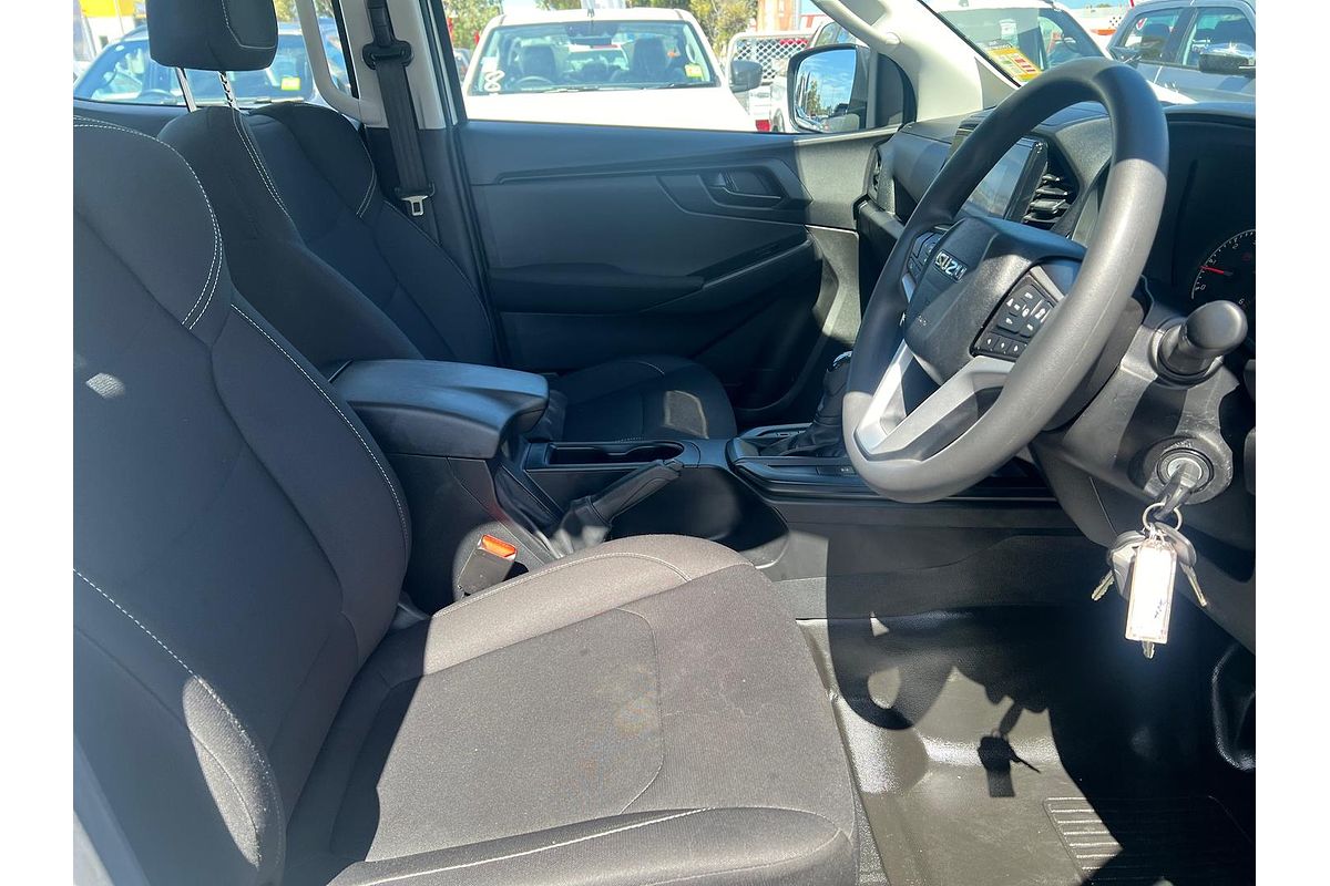 2023 Isuzu D-MAX SX 4X4