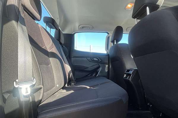 2023 Isuzu D-MAX SX 4X4