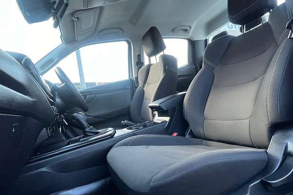 2023 Isuzu D-MAX SX 4X4