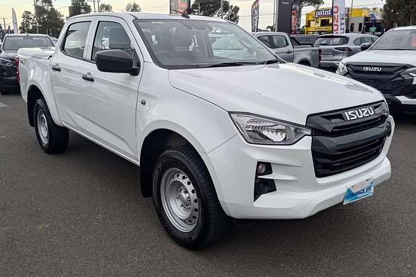 2023 Isuzu D-MAX SX 4X4