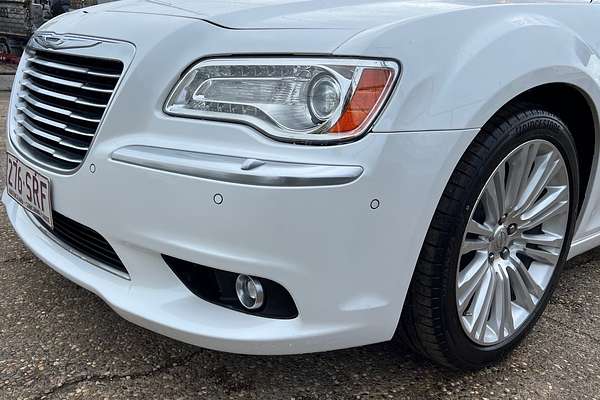 2012 Chrysler 300 C Luxury MY12