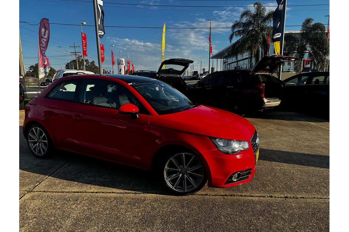 2011 Audi A1 Attraction 8X