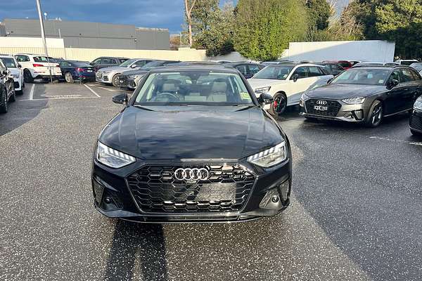 2024 Audi A4 45 TFSI S line B9