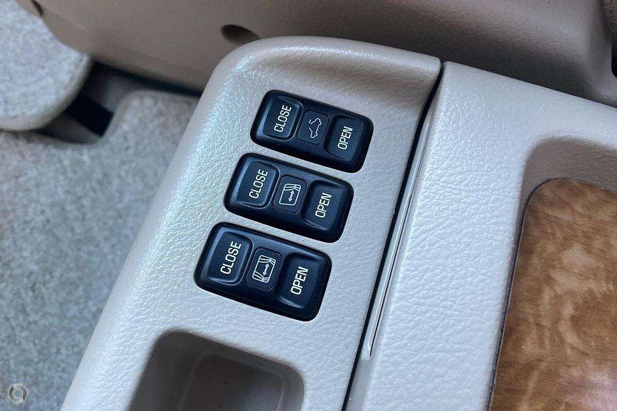2006 Toyota Alphard   G Auto F
