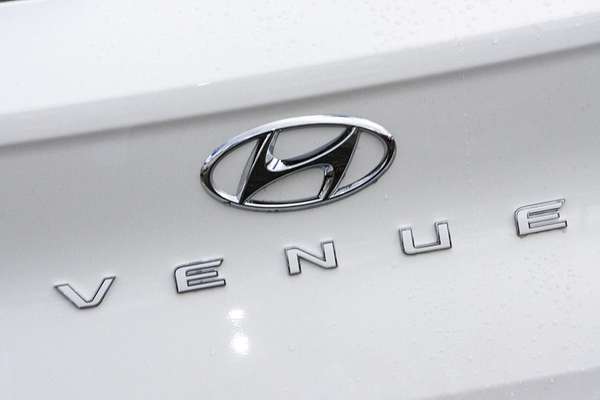 2024 Hyundai Venue Elite QX.V5