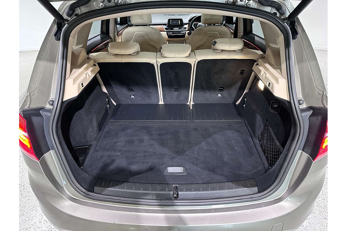 2015 BMW 2 Series 218i Luxury Line F45