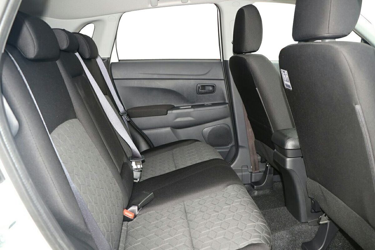 2025 Mitsubishi ASX MR XD