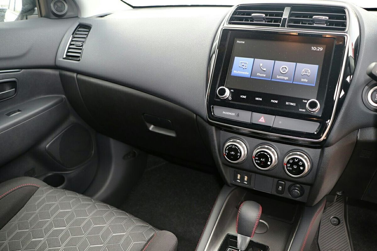 2025 Mitsubishi ASX MR XD