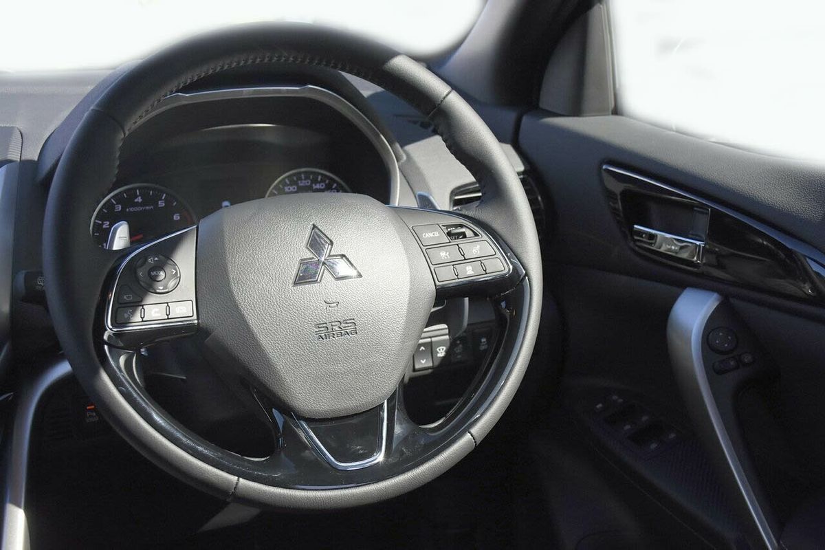 2025 Mitsubishi Eclipse Cross Exceed YB
