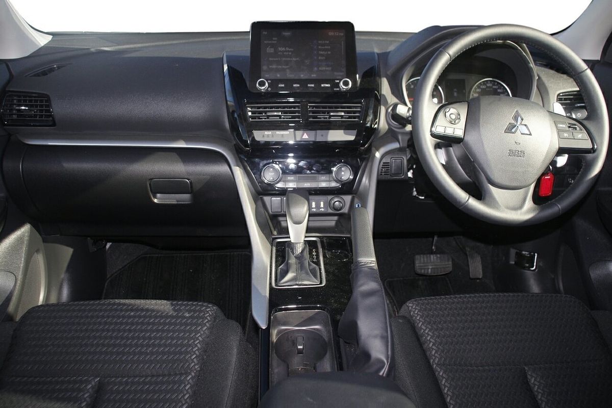 2024 Mitsubishi Eclipse Cross ES YB