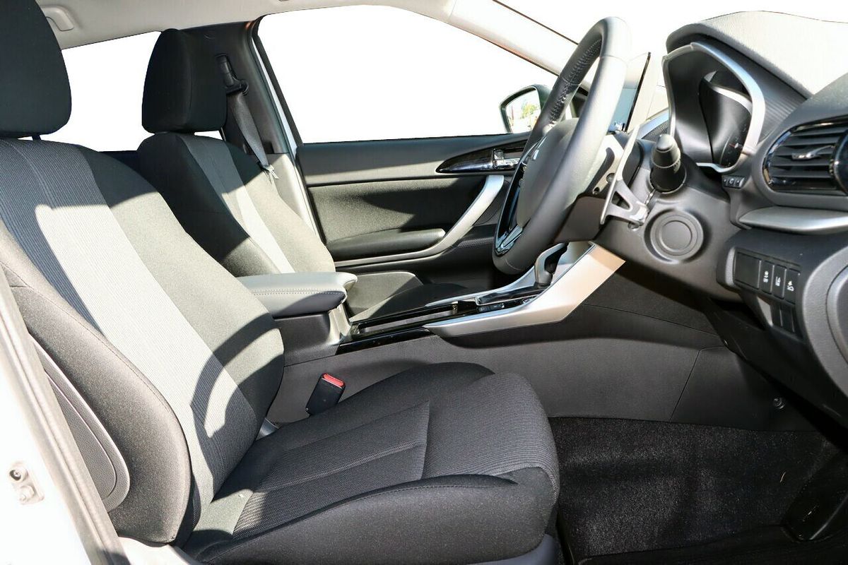 2024 Mitsubishi Eclipse Cross LS YB