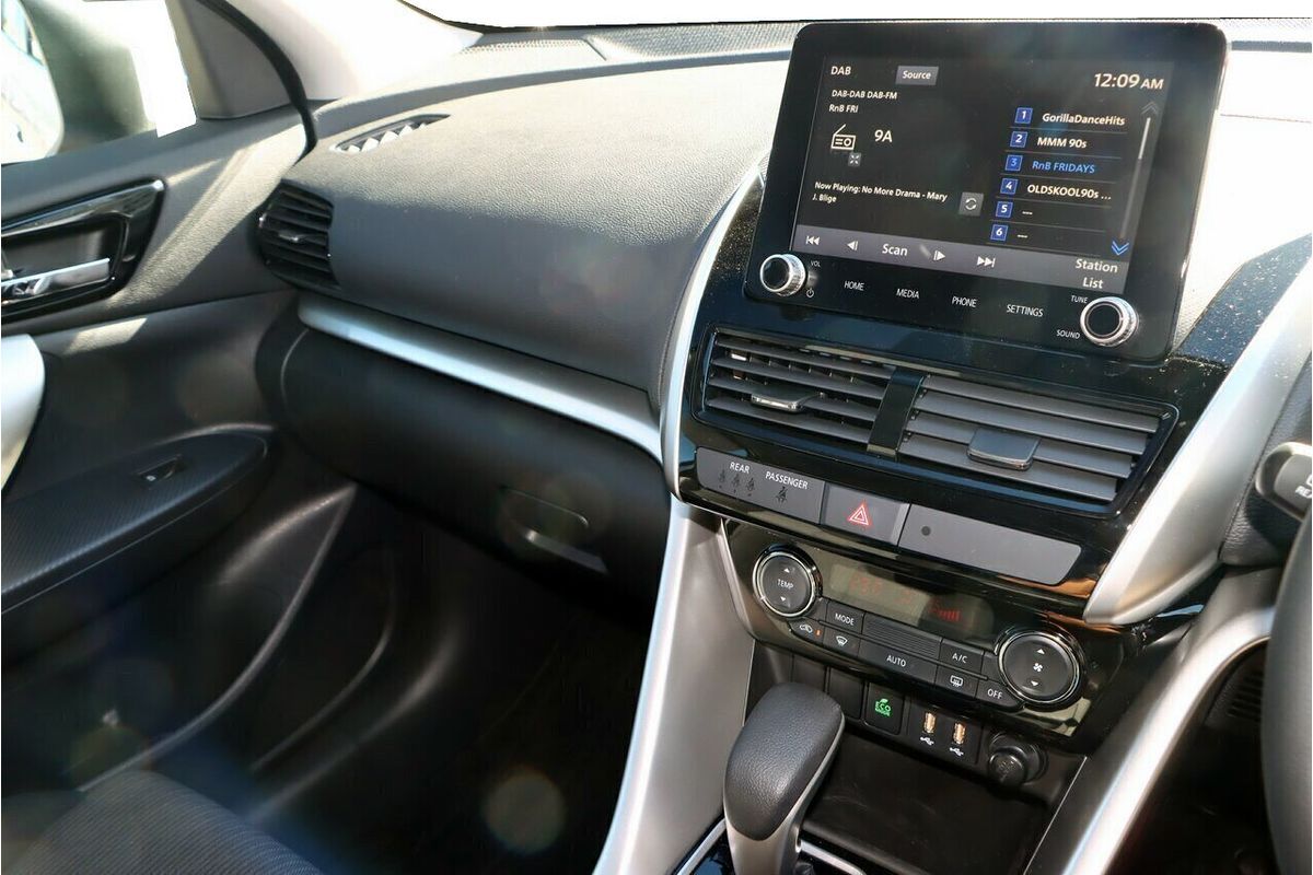 2024 Mitsubishi Eclipse Cross LS YB