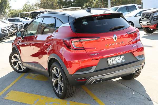 2023 Renault Captur R.S. Line XJB