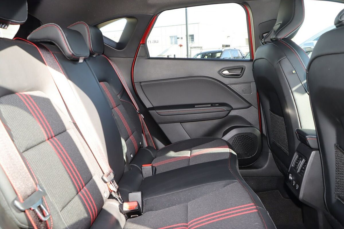 2023 Renault Captur R.S. Line XJB