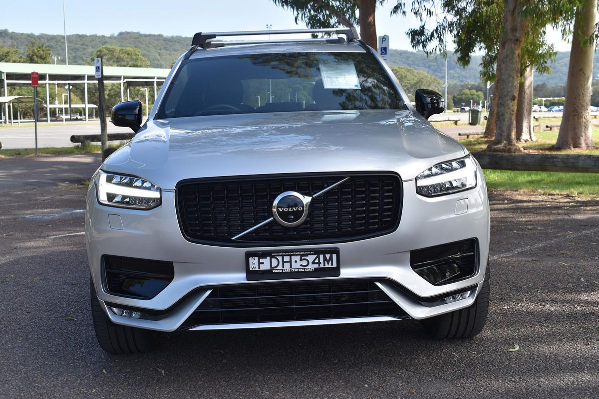 2021 Volvo XC90 B6 R-Design