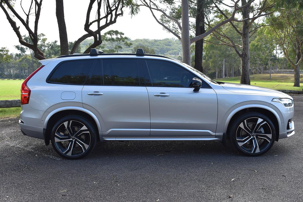 2021 Volvo XC90 B6 R-Design