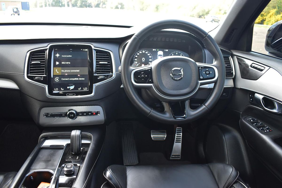 2021 Volvo XC90 B6 R-Design