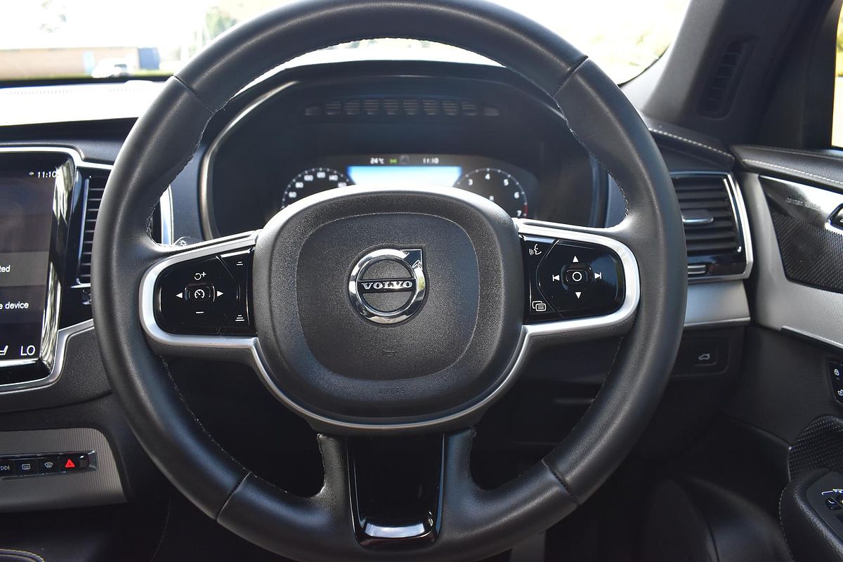 2021 Volvo XC90 B6 R-Design