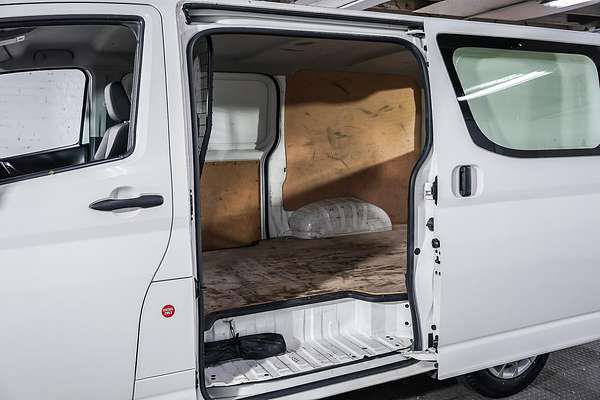 2021 Toyota Hiace GDH300R LWB