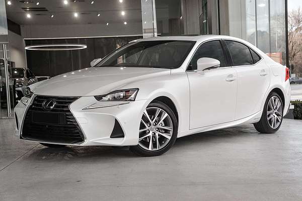 2020 Lexus IS IS300h Luxury AVE30R