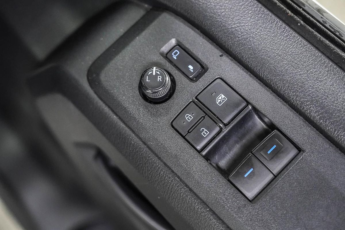 2021 Toyota Hiace GDH300R LWB