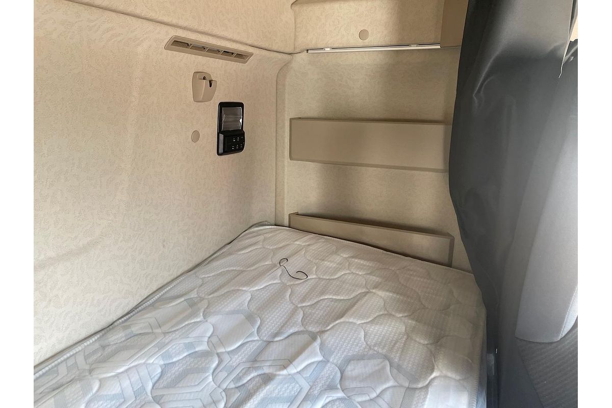 2023 Mercedes-Benz Actros 2663
