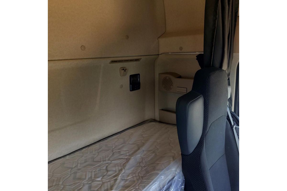 2023 Mercedes-Benz Actros 2663