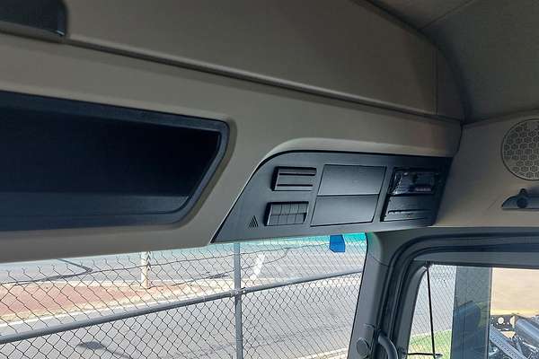 2023 Mercedes-Benz Actros 2658