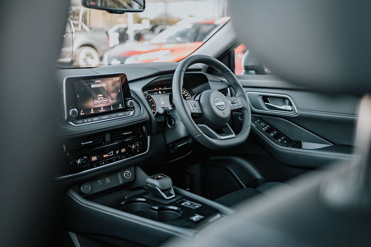 2024 Nissan X-TRAIL ST-L T33