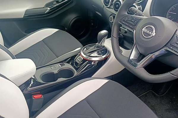 2023 Nissan JUKE ST-L+ F16