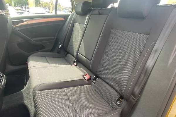 2017 Volkswagen Golf 110TSI 7.5