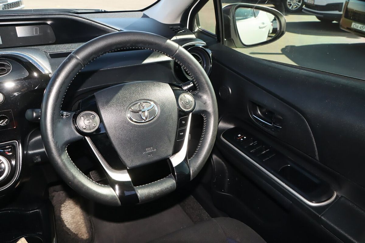 2019 Toyota Prius C NHP10R