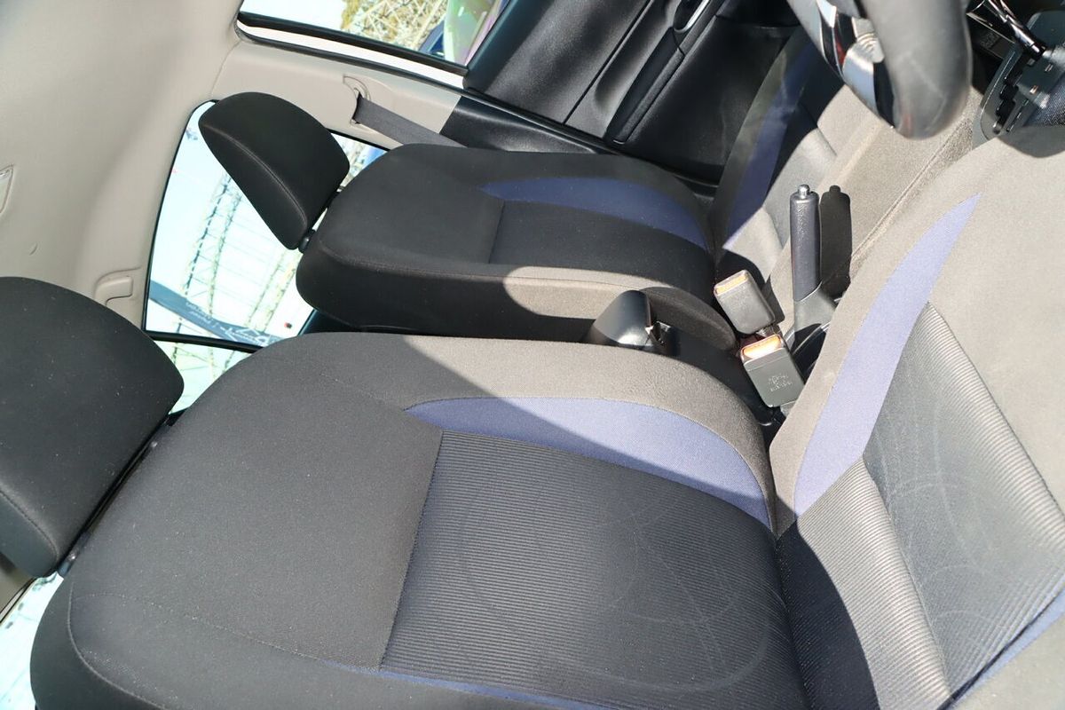 2019 Toyota Prius C NHP10R