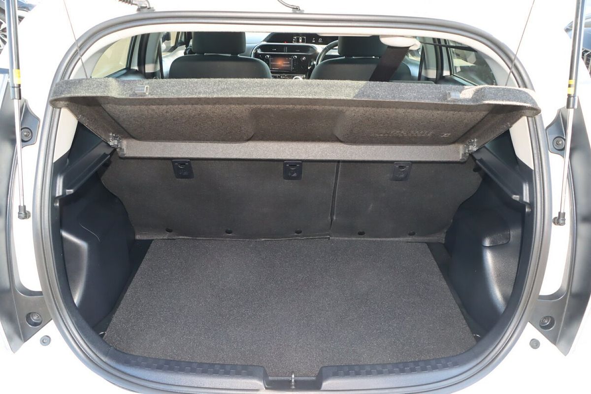 2019 Toyota Prius C NHP10R