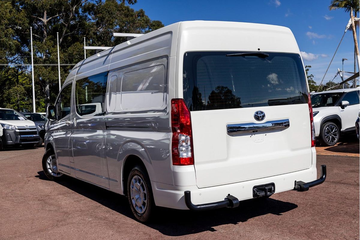 2021 Toyota Hiace GDH320R