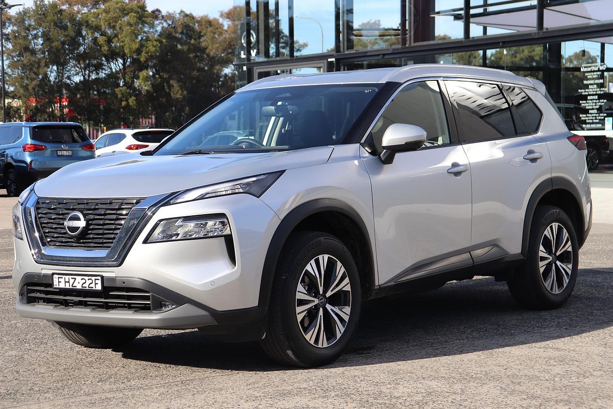 2023 Nissan X-TRAIL ST-L T33