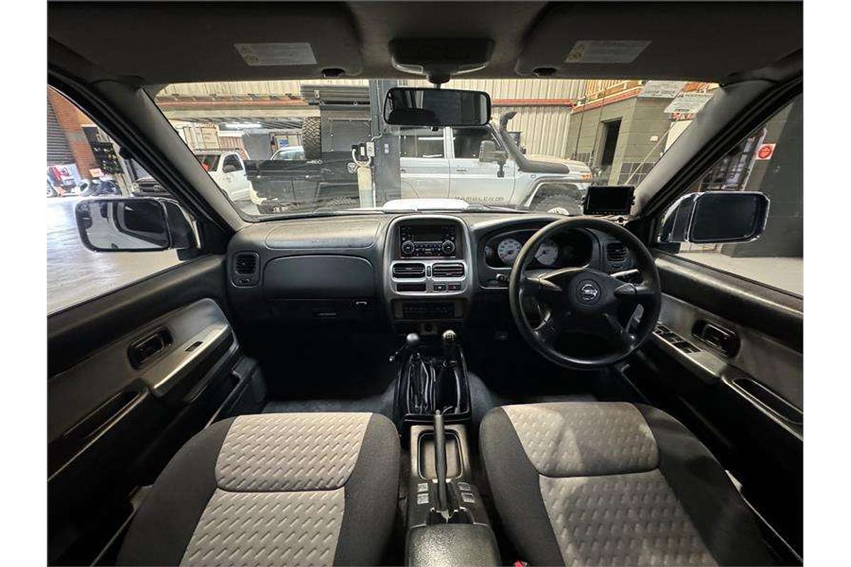2013 Nissan Navara ST-R D22 4X4
