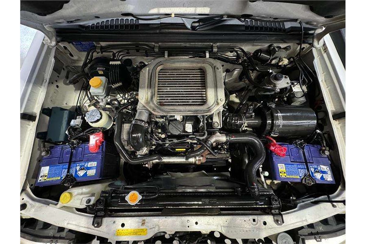 2013 Nissan Navara ST-R D22 4X4