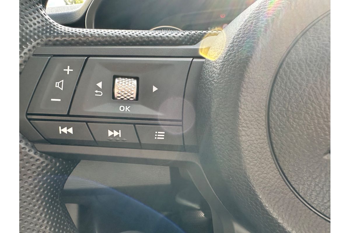 2024 Mitsubishi Triton GLX MV 4X4